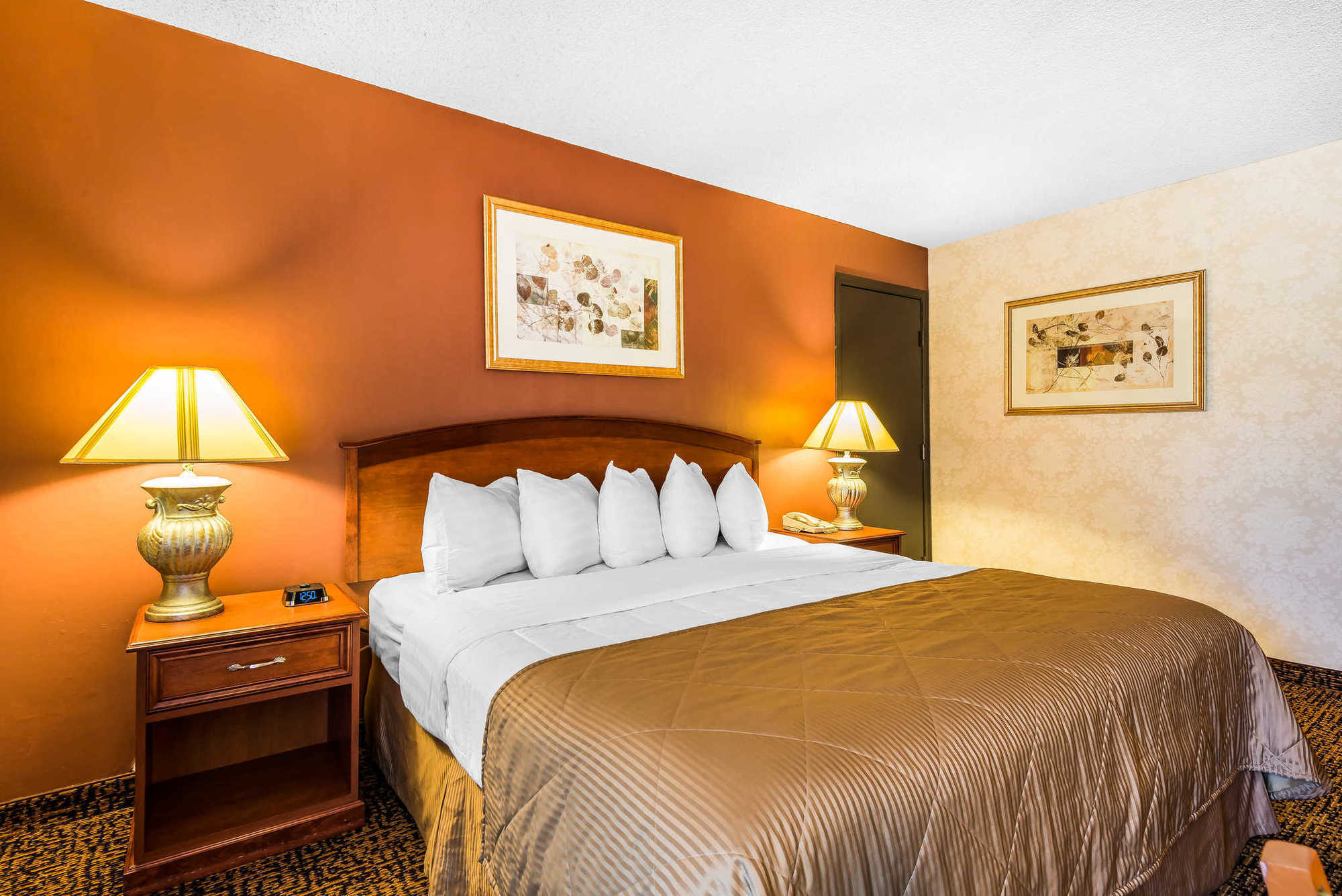 Clarion Hotel & Conference Center Colorado Springs Rom bilde