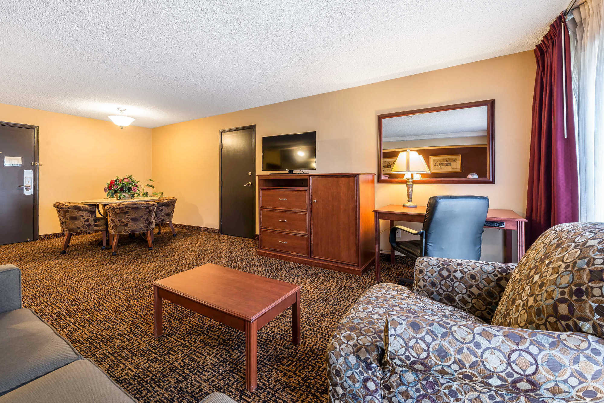 Clarion Hotel & Conference Center Colorado Springs Rom bilde